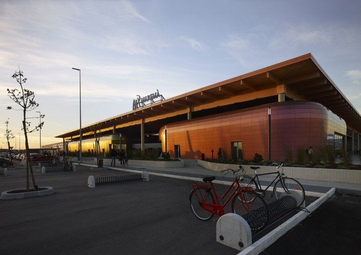 MareMà 购物中心,由 INRES 和 Area-17 Architecture & Interiors 设计,格罗塞托 – 意大利 MareMà 购物中心,由 INRES 和 Area-17 Architecture & Interiors 设计,格罗塞托 – 意大利