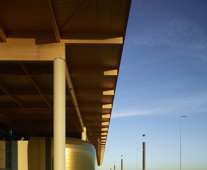 MareMà 购物中心,由 INRES 和 Area-17 Architecture & Interiors 设计,格罗塞托 – 意大利 MareMà 购物中心,由 INRES 和 Area-17 Architecture & Interiors 设计,格罗塞托 – 意大利