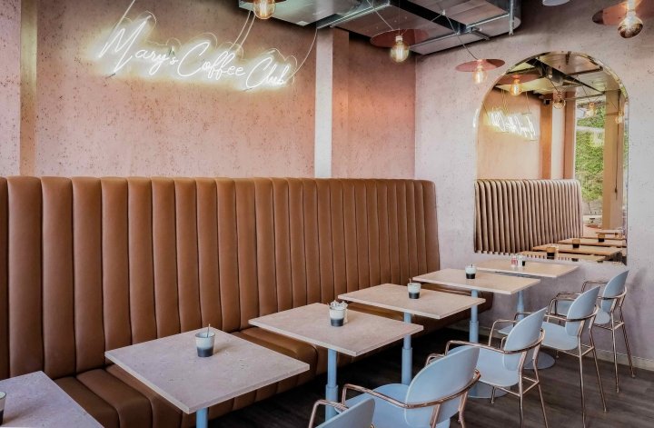 玛丽咖啡俱乐部，由 ALPHA RKD & LOVA 设计，德国慕尼黑