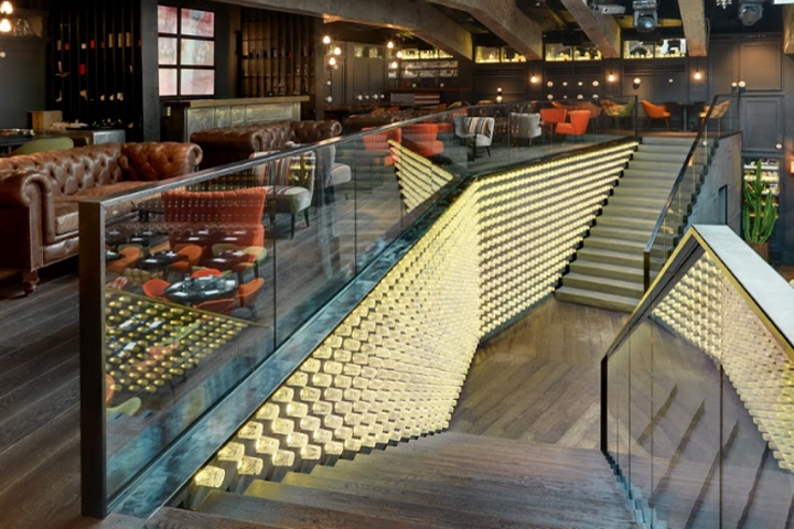 俄罗斯莫斯科 Piuarch 设计的 Maxim 餐厅