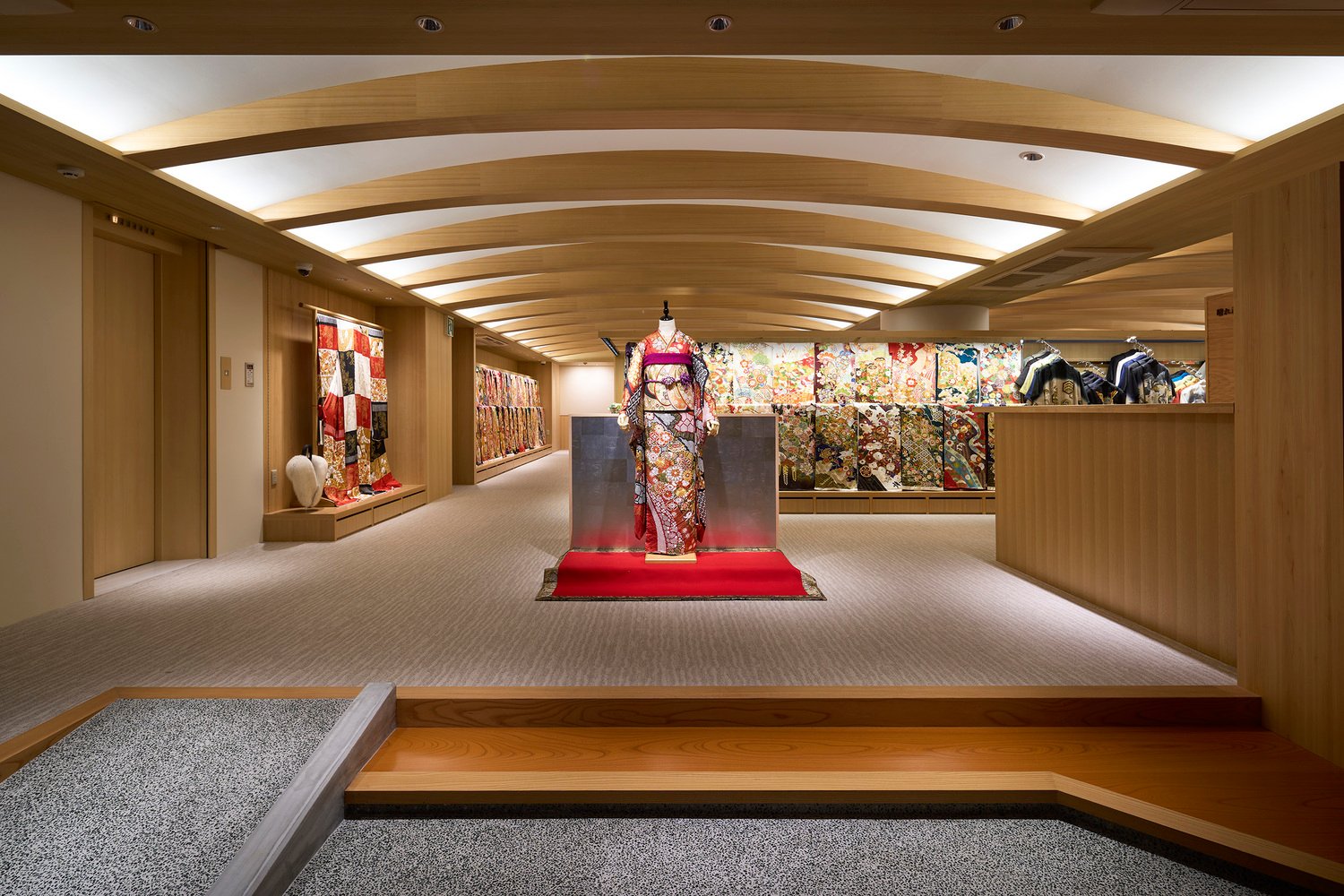 Mayuzuki Kimono Shop by Tsutsumi & Associates