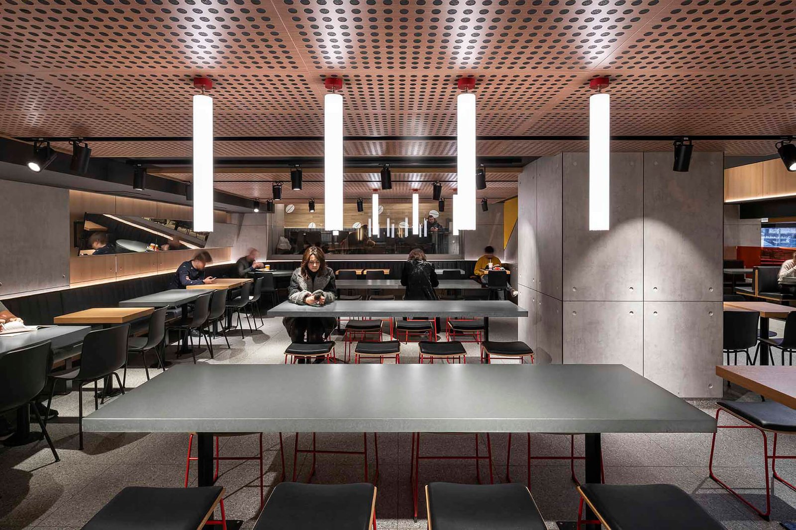 Landini Associates 设计的麦当劳餐厅 Landini Associates 设计的麦当劳餐厅