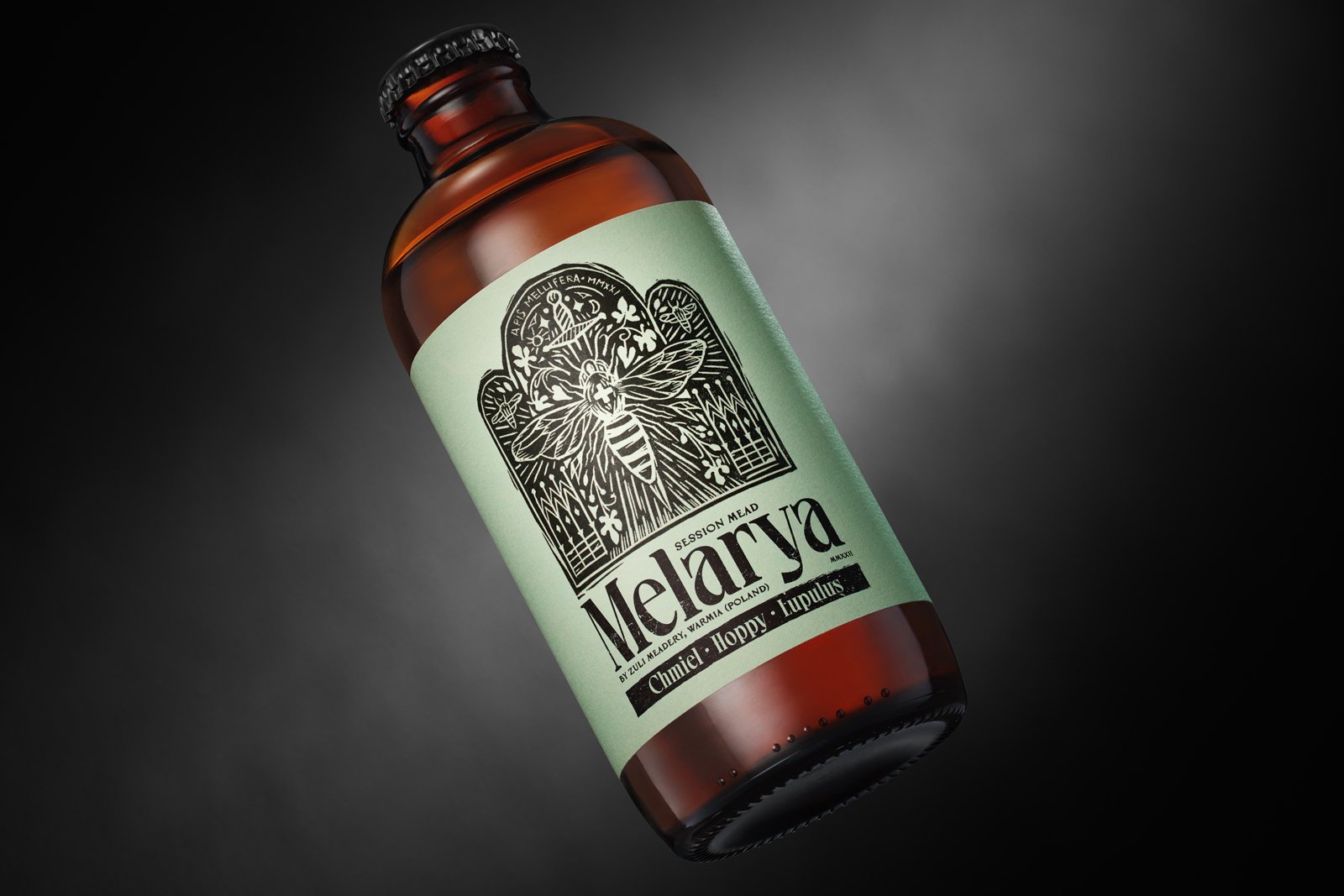 Melarya 啤酒由 FLOV 品牌工作室设计。