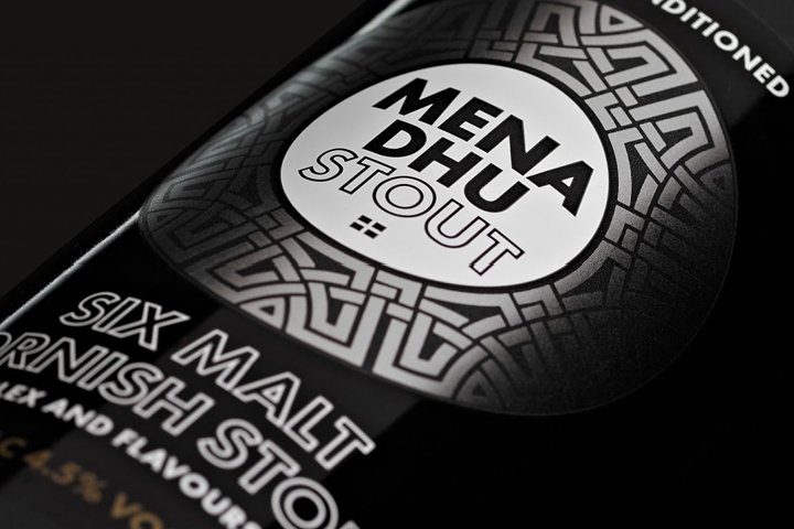 WPA Pinfold 设计的 Mena Dhu 啤酒包装