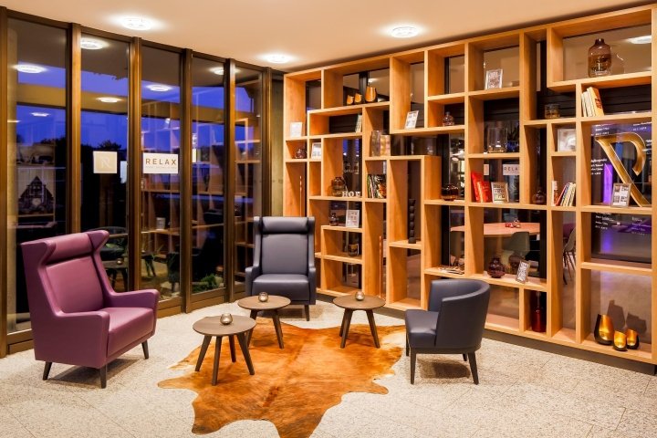 多特蒙德美居酒店酒吧由 Kitzig Interior Design 设计，多特蒙德 – 德国