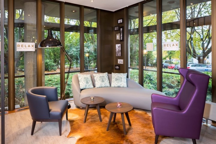 多特蒙德美居酒店酒吧由 Kitzig Interior Design 设计，多特蒙德 – 德国