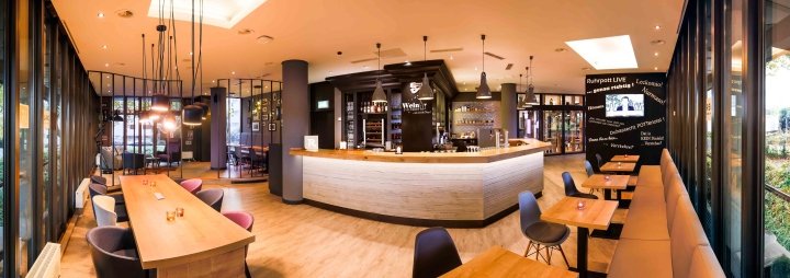 多特蒙德美居酒店酒吧由 Kitzig Interior Design 设计，多特蒙德 – 德国