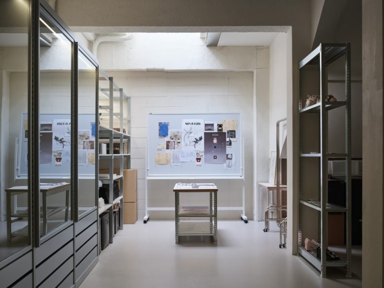 Minjukim Anguk 旗舰店 by studiofragment