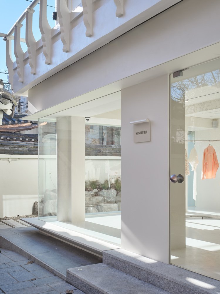 Minjukim Anguk 旗舰店 by studiofragment