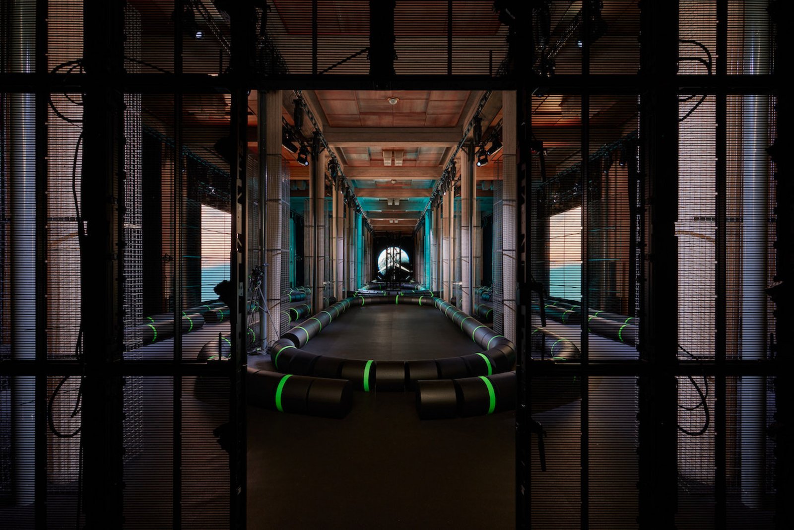 AMO 的 Miu Miu SS23