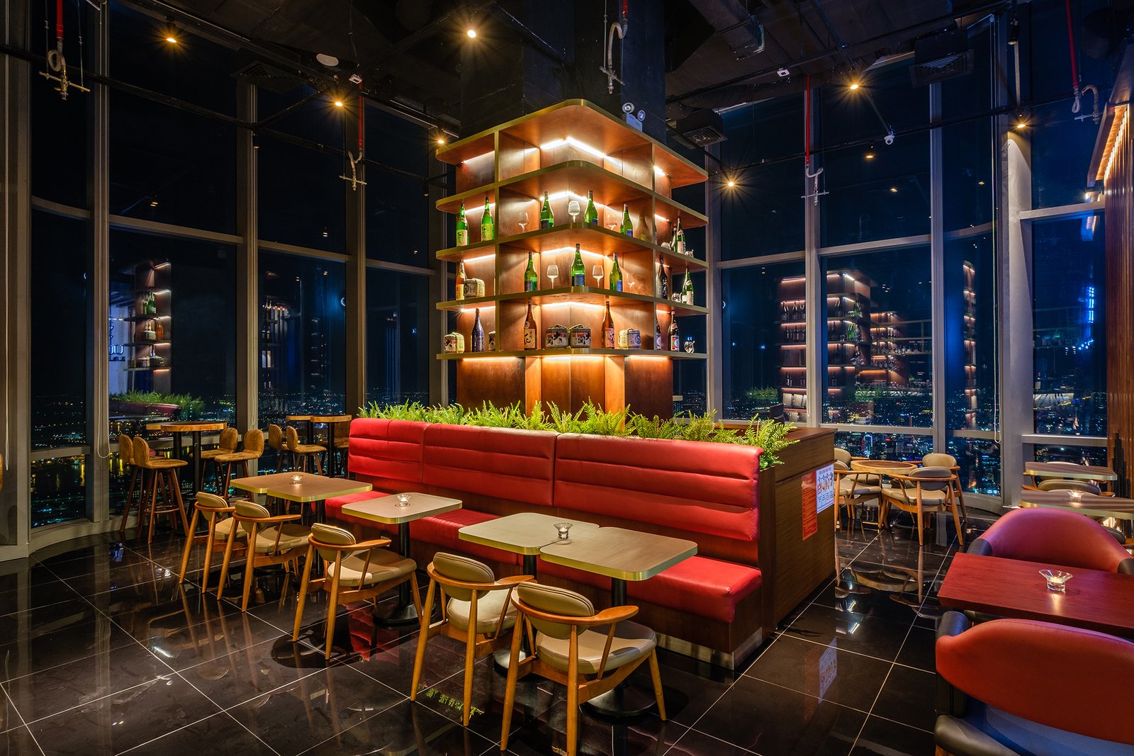 Miwaku Cafe Lounge by Kingsmen Vietnam Co Ltd，胡志明市 – 越南