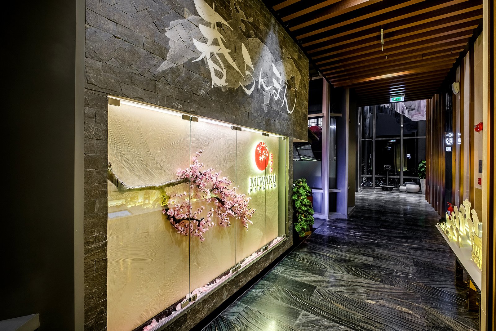 Miwaku Premium Restaurant by Kingsmen Vietnam Co Ltd,胡志明市 – 越南 Miwaku Premium Restaurant by Kingsmen Vietnam Co Ltd,胡志明市 – 越南