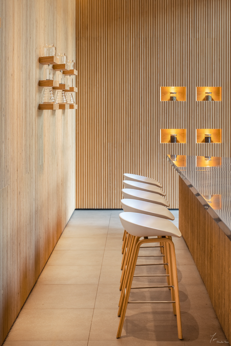 Mojo 咖啡馆 by dongqi