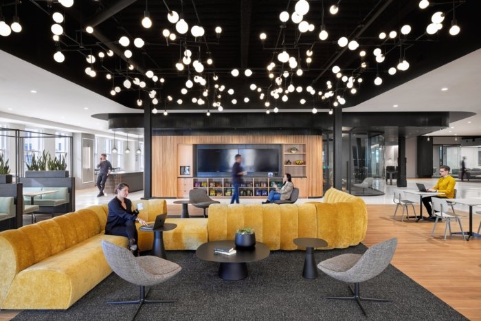 Gensler 的晨间咨询办公室