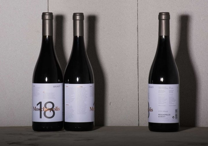 莫斯科波利斯 (Moschopolis) 葡萄酒包装由 The Birthdays Design 设计