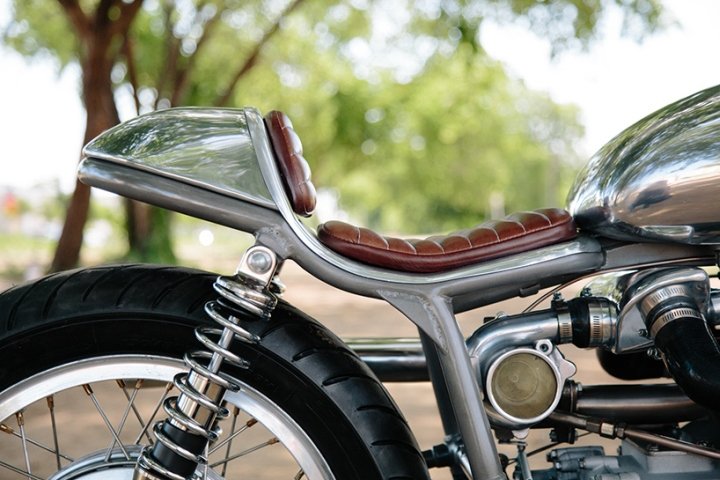 Craig Rodsmith 设计的 Moto Guzzi 垃圾箱赛车 Craig Rodsmith 设计的 Moto Guzzi 垃圾箱赛车