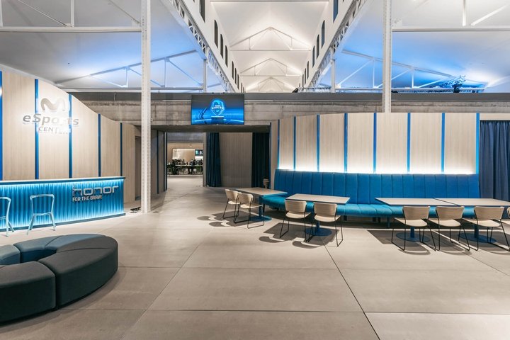 由 Stone Designs 设计的 Movistar 电子竞技中心，西班牙马德里