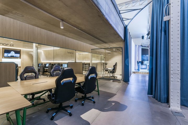 由 Stone Designs 设计的 Movistar 电子竞技中心，西班牙马德里