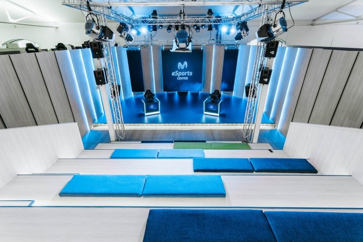 由 Stone Designs 设计的 Movistar 电子竞技中心，西班牙马德里