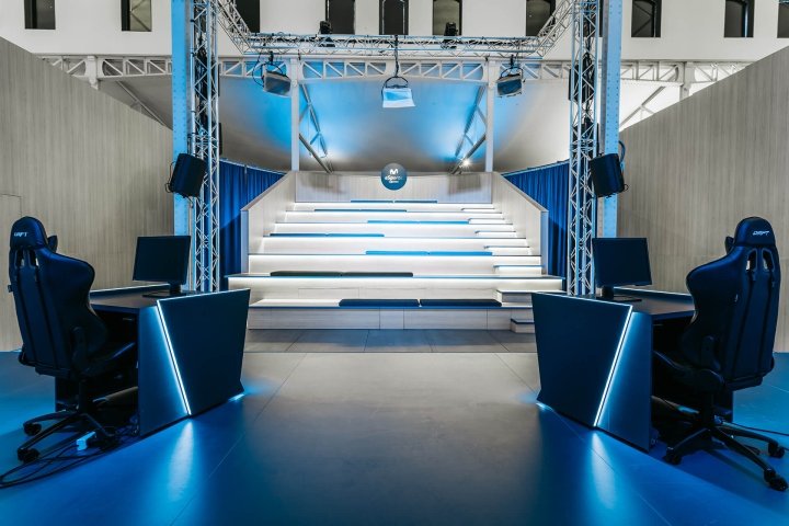 由 Stone Designs 设计的 Movistar 电子竞技中心，西班牙马德里
