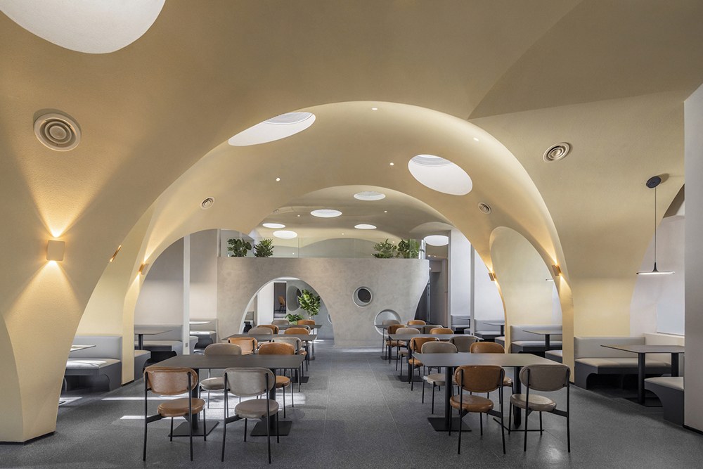 MAT Office 的 Muee 餐厅