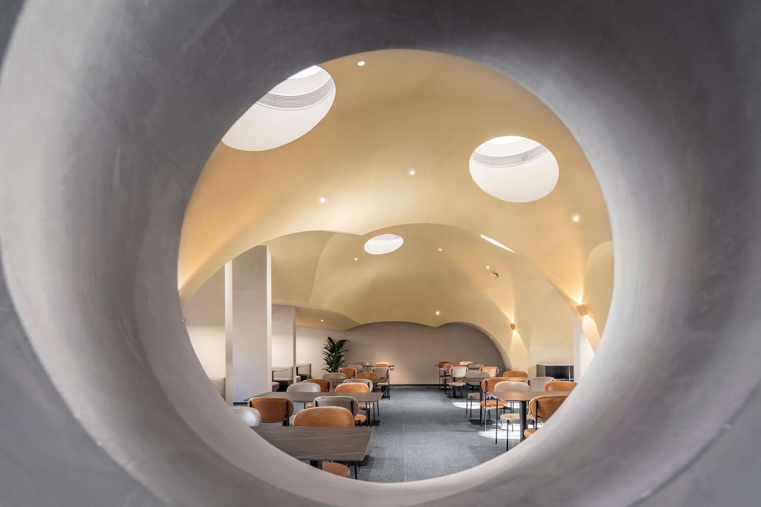 MAT Office 的 Muee 餐厅