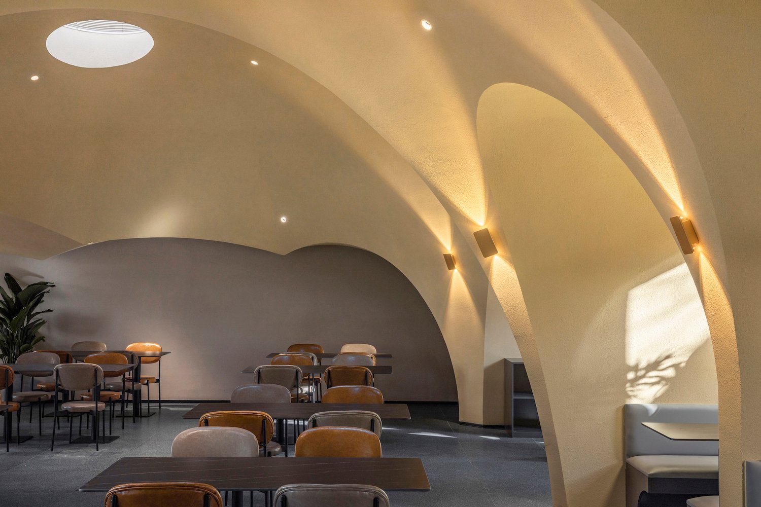 MAT Office 的 Muee 餐厅