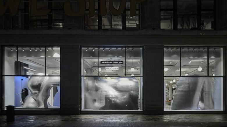 Random Studio 设计的 Mugler 快闪店