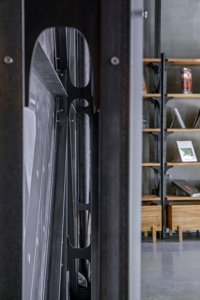 Mumokuteki 概念书店 by LUO studio