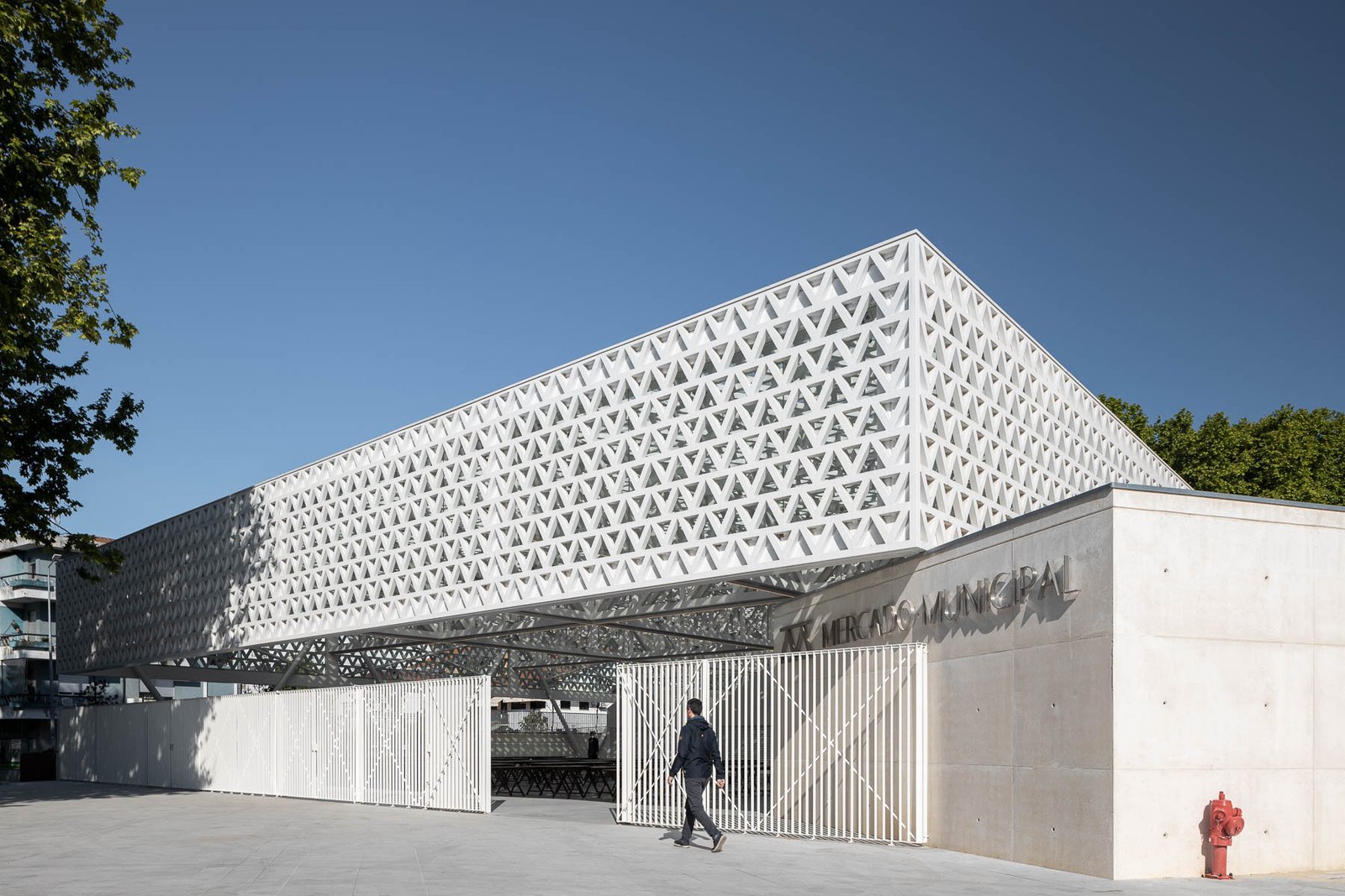 法马利康市政市场 / Rui Mendes Ribeiro