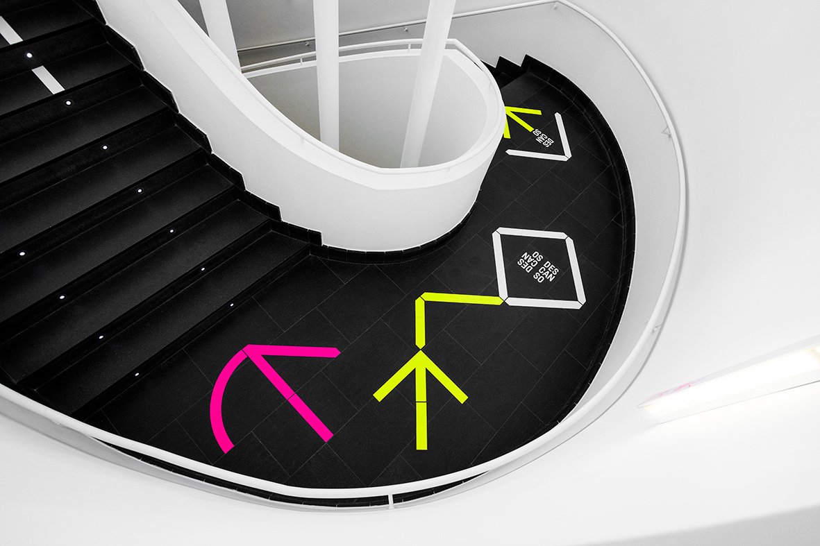 COVID-19 时代的博物馆标牌