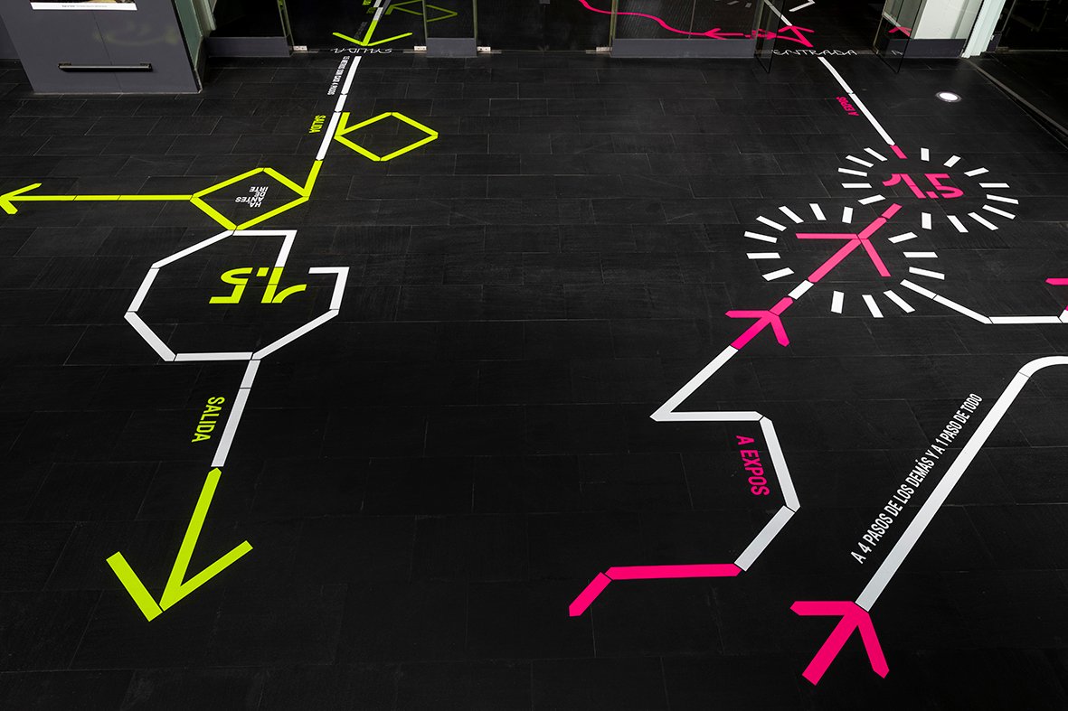 COVID-19 时代的博物馆标牌