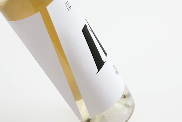 Luminous Design Group 设计的利姆诺斯麝香包装