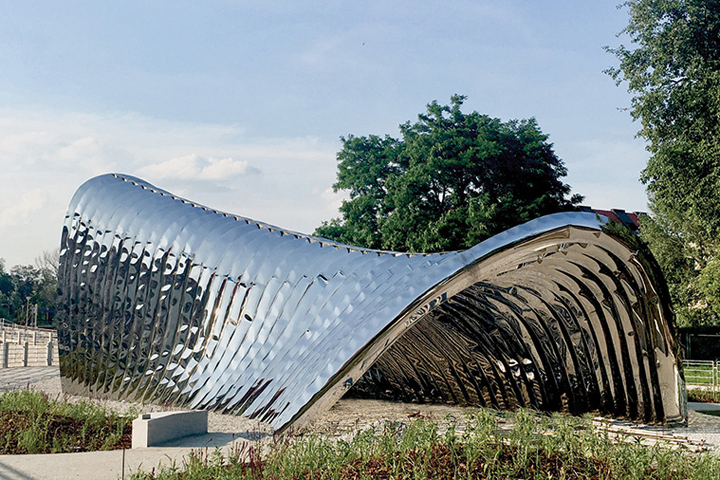 NAWA 雕塑，奥斯卡·齐塔 (Oskar Zieta)，弗罗茨瓦夫 – 波兰