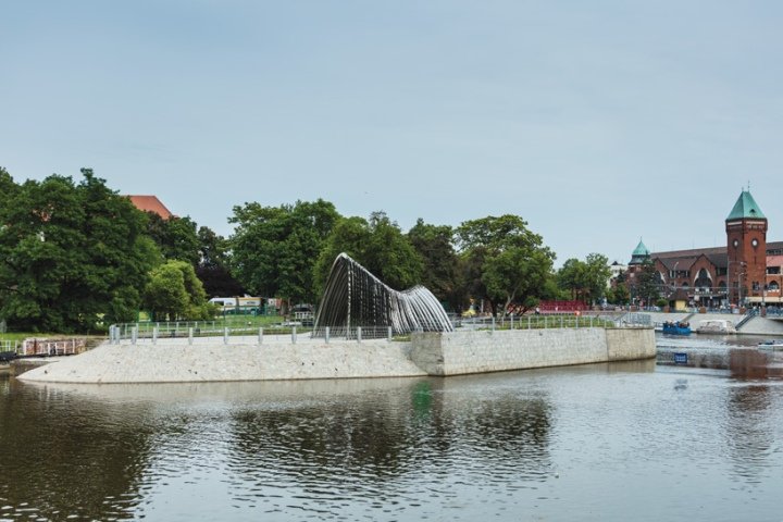 NAWA 雕塑，奥斯卡·齐塔 (Oskar Zieta)，弗罗茨瓦夫 – 波兰