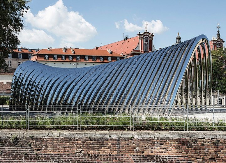 NAWA 雕塑，奥斯卡·齐塔 (Oskar Zieta)，弗罗茨瓦夫 – 波兰