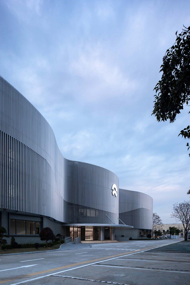 NIO 交付中心，由 Kokaistudios 设计