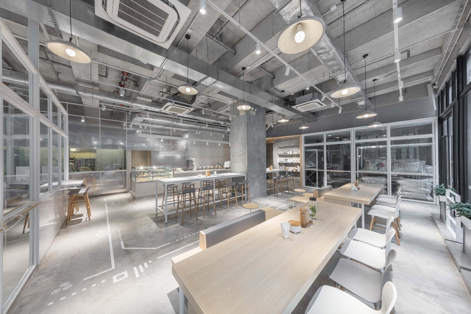 NOC 咖啡工作室形容词