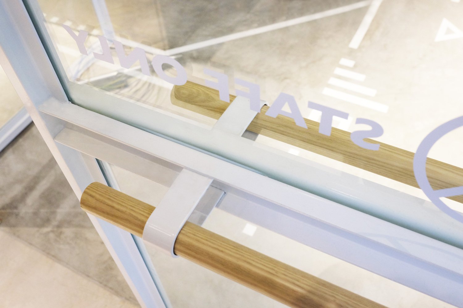 NOC 咖啡工作室形容词