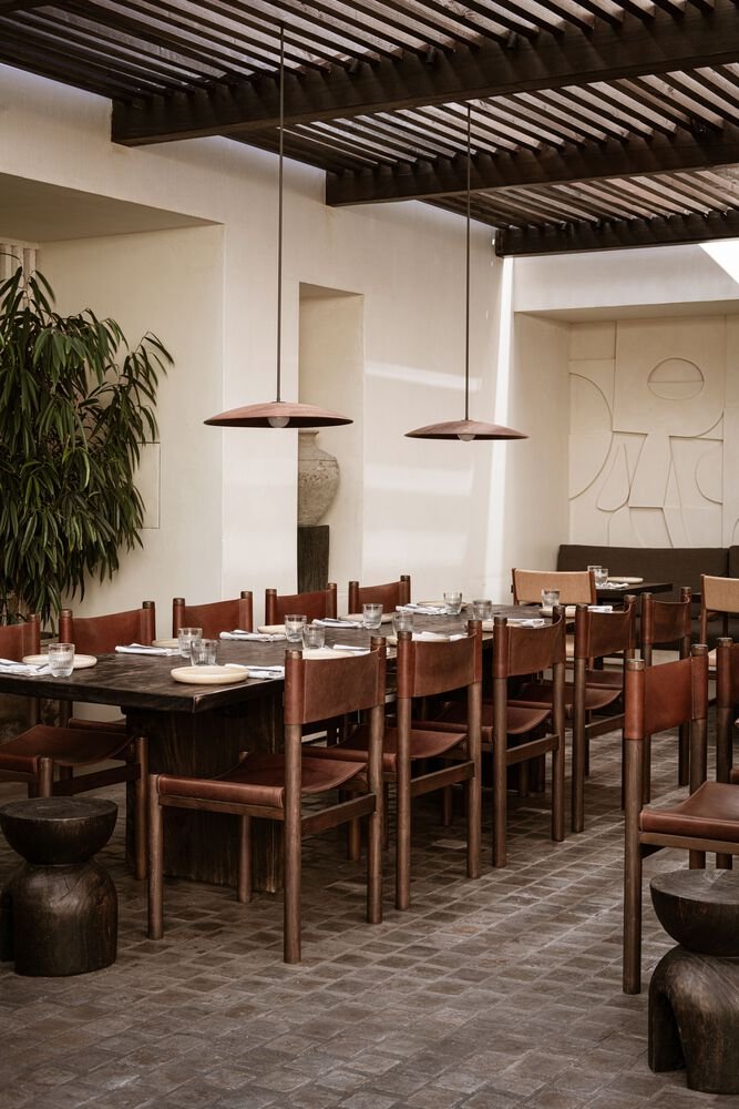 NOEMA 酒吧和餐厅，由 K-Studio + Lambs and Lions 设计