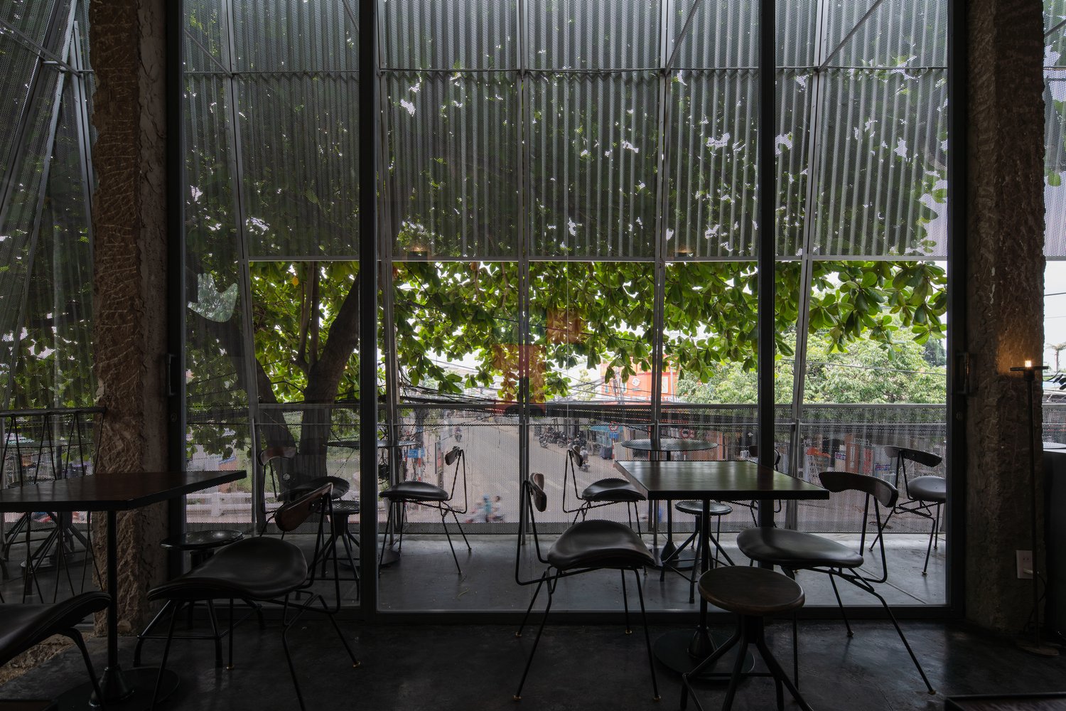 NOMAD 咖啡由 A + H 建筑师设计