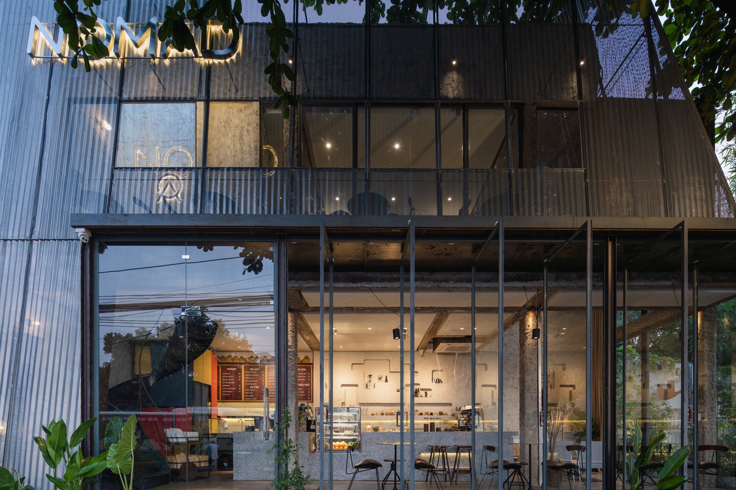 NOMAD 咖啡由 A + H 建筑师设计