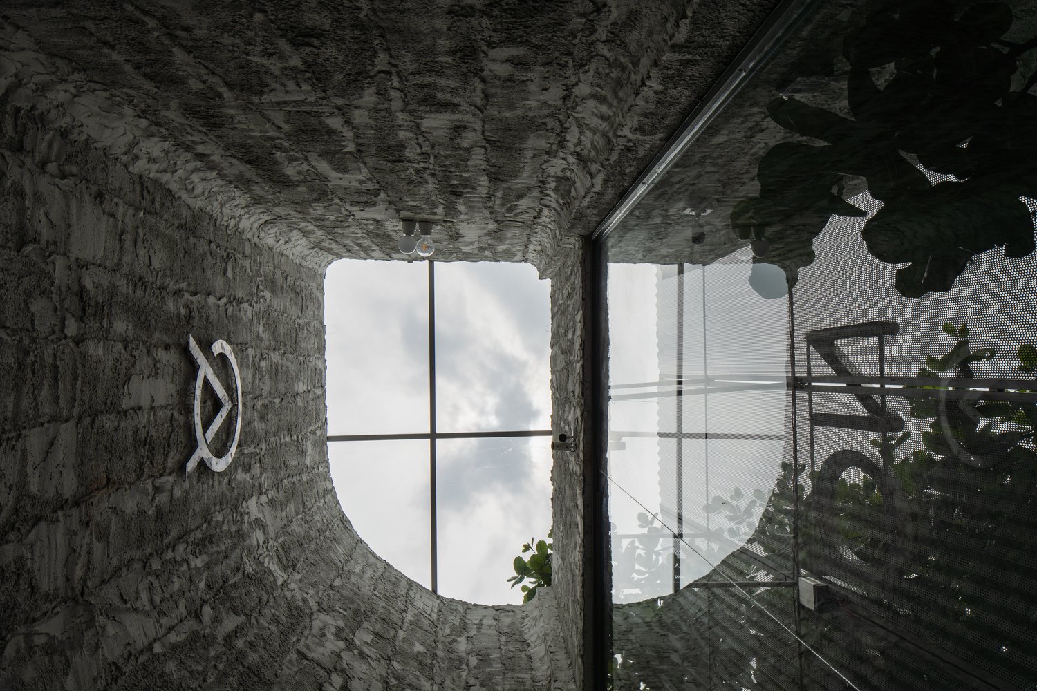 NOMAD 咖啡由 A + H 建筑师设计