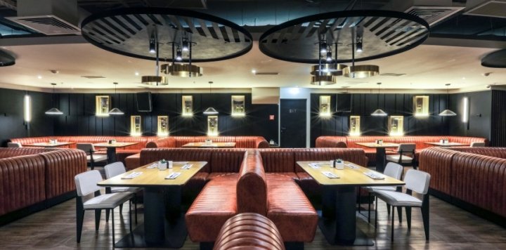 PickTwo 设计的 NOR Sky 休闲餐厅,布加勒斯特 – 罗马尼亚 PickTwo 设计的 NOR Sky 休闲餐厅,布加勒斯特 – 罗马尼亚