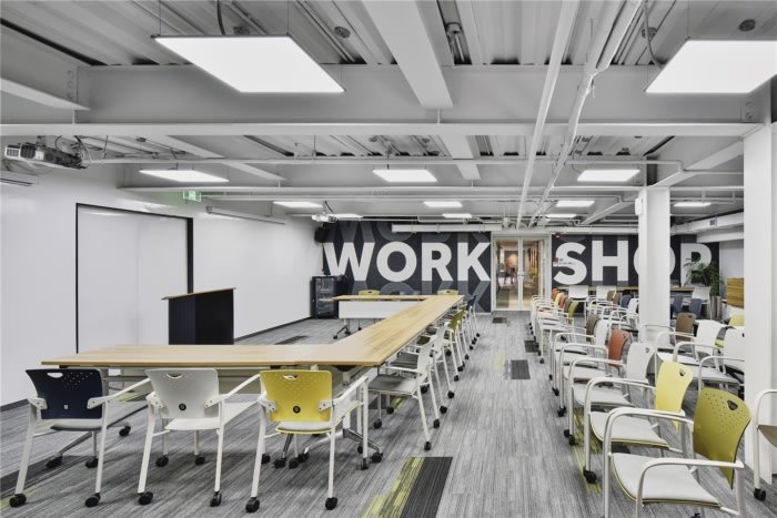 NOVAH 展厅和办公室由 UM DESIGN 设计