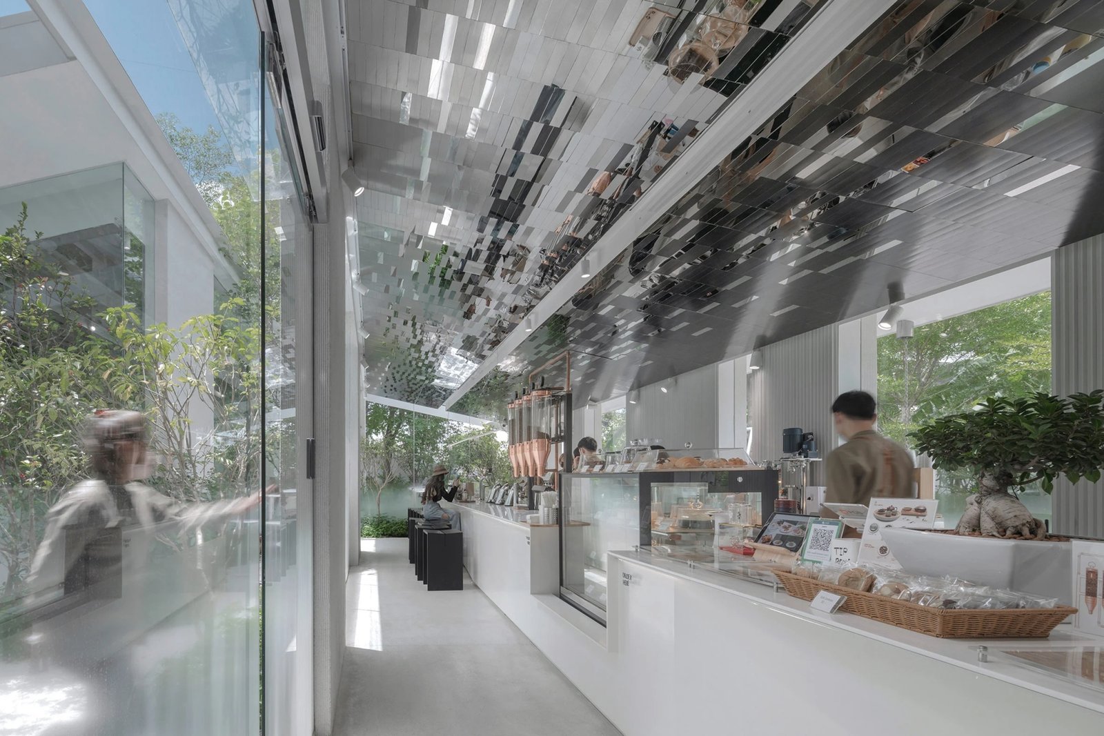 Nana 咖啡烘焙店 / IDIN Architects