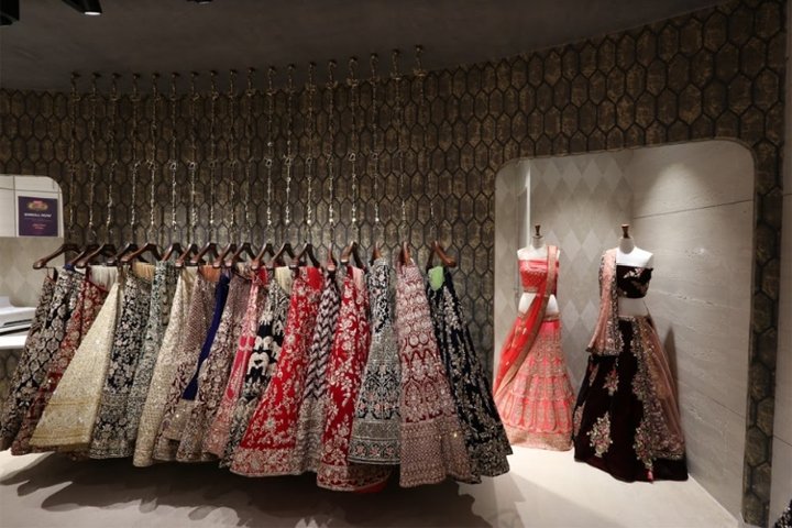 Neerus 新娘装精品店,FRDC,班加罗尔 – 印度 Neerus 新娘装精品店,FRDC,班加罗尔 – 印度