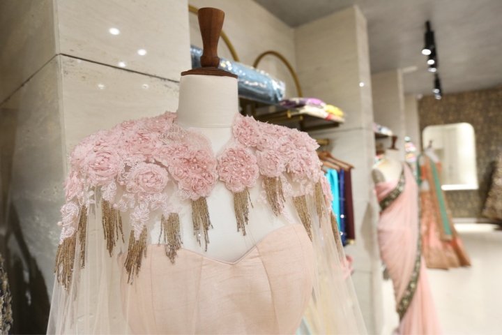 Neerus 新娘装精品店,FRDC,班加罗尔 – 印度 Neerus 新娘装精品店,FRDC,班加罗尔 – 印度