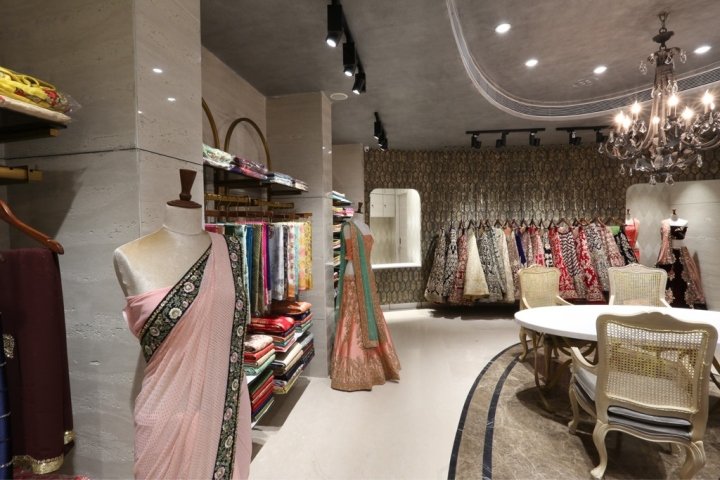 Neerus 新娘装精品店,FRDC,班加罗尔 – 印度 Neerus 新娘装精品店,FRDC,班加罗尔 – 印度