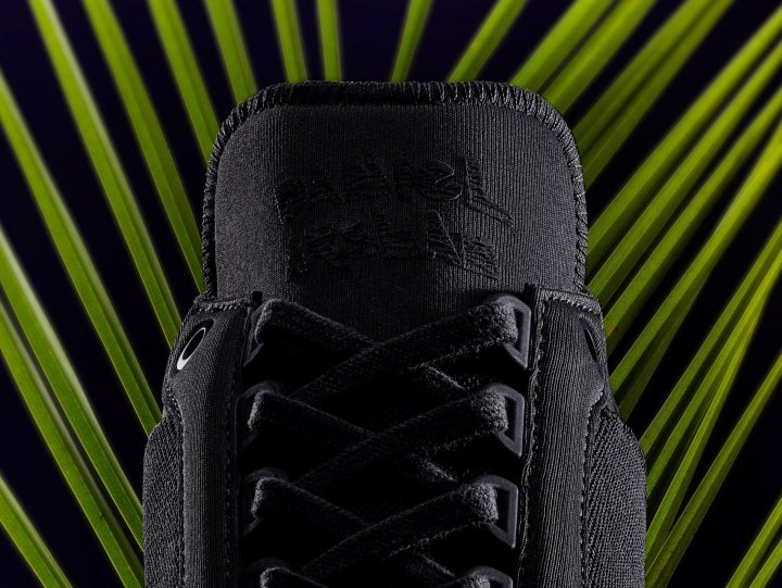 Daniel Arsham 设计的新款 Adidas Originals 鞋 / Snarkitecture